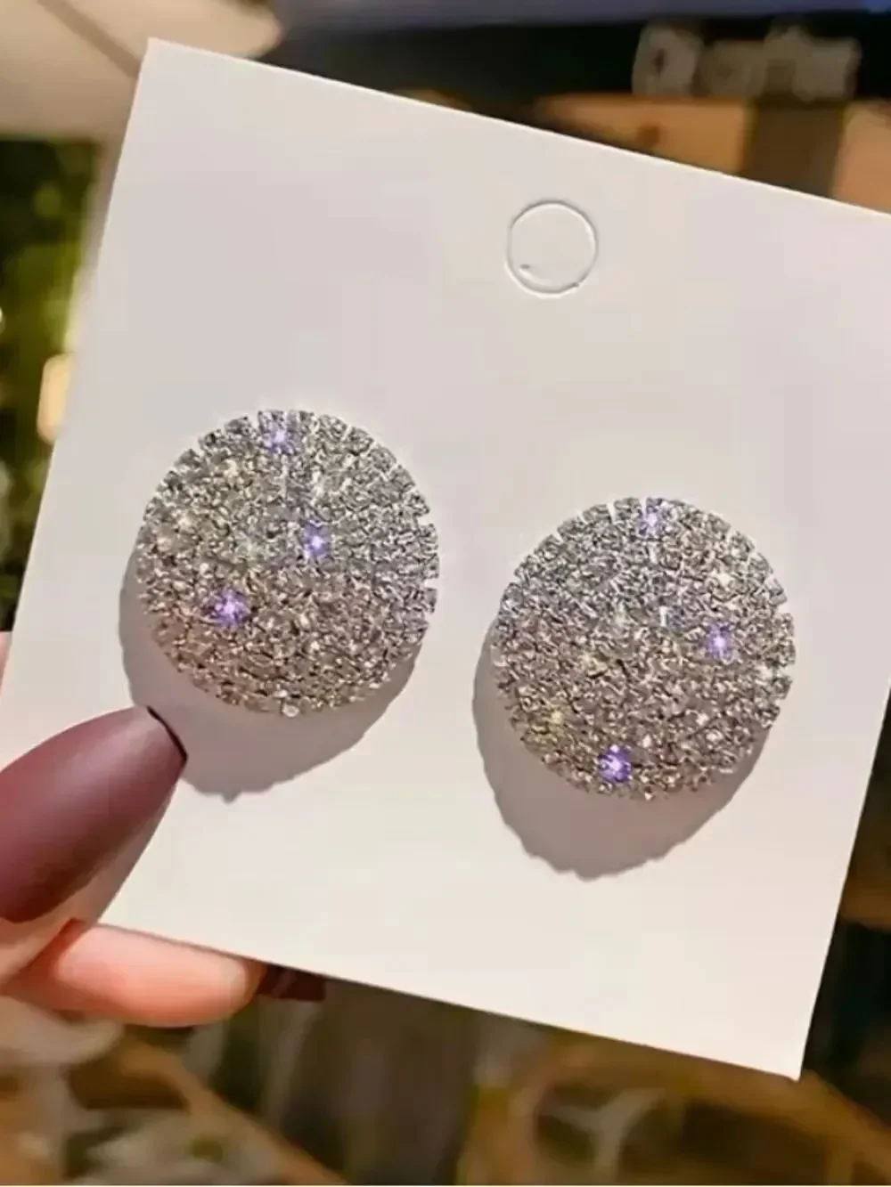 🩶 NEW Sparkling Round Crystal Stud Earrings - Silver Tone 🩶